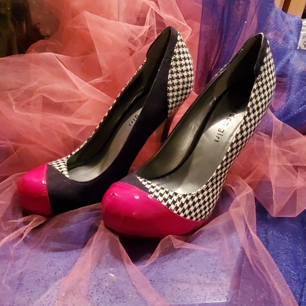 Madden Girl pumps